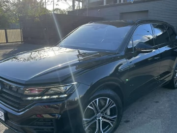 Авто Volkswagen Touareg 2021 № 7620978