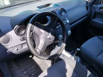 Авто Mitsubishi Colt 2005 № 7621011