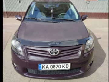 Авто Toyota Auris 2010 № 7621035