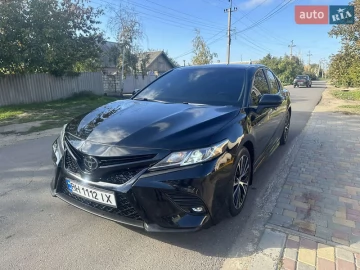 Авто Toyota Camry 2018 № 7621135
