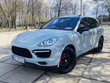 Авто Porsche Cayenne 2010 № 7621331