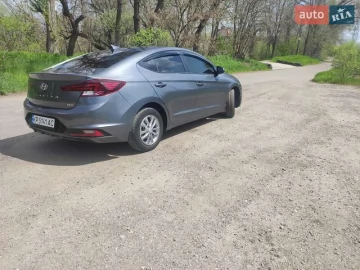Авто Hyundai Elantra 2019 № 7622081