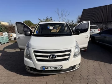 Авто Hyundai H-1 2013 № 7622755