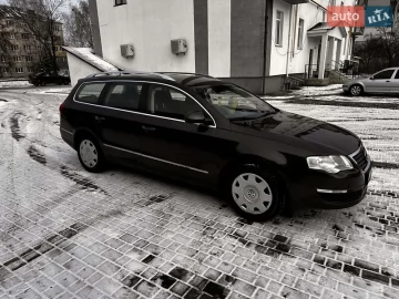 Авто Volkswagen Passat 2010 № 7622875