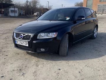 Авто Volvo V50 2011 № 7623009