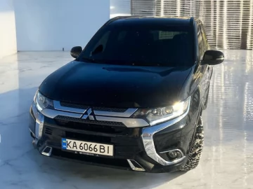 Авто Mitsubishi Outlander 2018 № 7623236