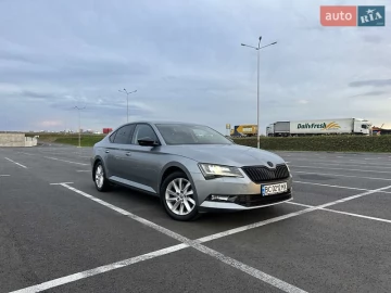 Авто Skoda Superb 2019 № 7623519
