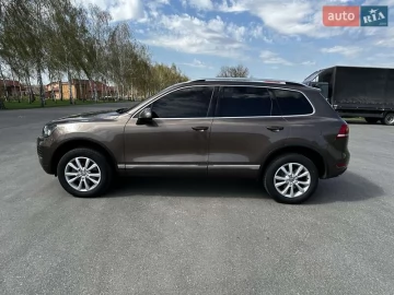 Авто Volkswagen Touareg 2012 № 7623530