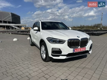 Авто BMW X5 2020 № 7623576
