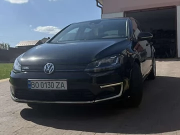 Авто Volkswagen E-Golf 2015 № 7624035
