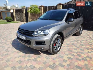 Авто Volkswagen Touareg 2012 № 7624181