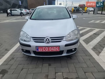 Авто Volkswagen Golf 2005 № 7624333