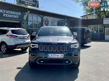 Авто Jeep Grand Cherokee 2018 № 7624598