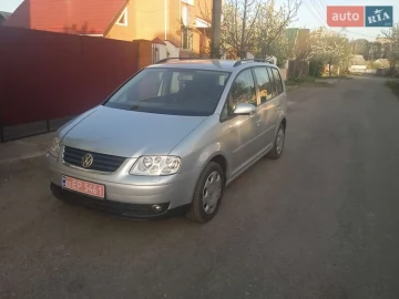 Авто Volkswagen Touran 2005 № 7624745