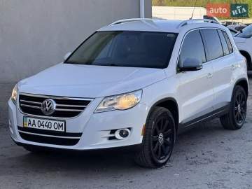 Авто Volkswagen Tiguan 2010 № 7624825