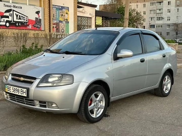 Авто Chevrolet Aveo 2005 № 7624982