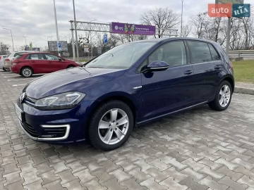 Авто Volkswagen E-Golf 2017 № 7625185