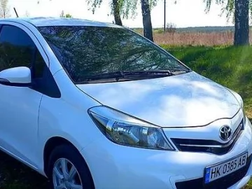 Авто Toyota Yaris 2013 № 7625424