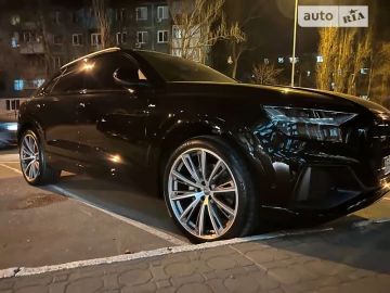 Авто Audi Q8 2021 № 7625541