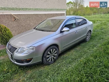 Авто Volkswagen Passat 2010 № 7625577