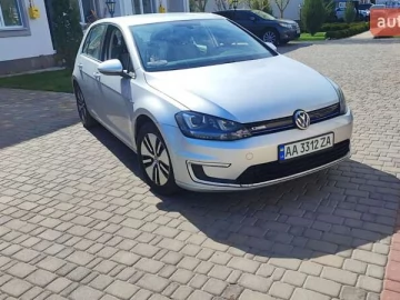 Авто Volkswagen E-Golf 2015 № 7625767
