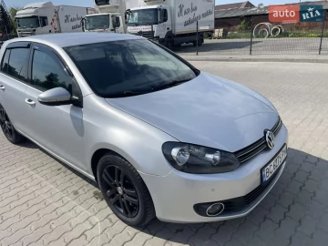 Авто Volkswagen Golf 2010 № 7625934