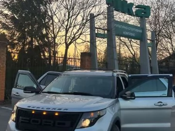 Авто Ford Explorer 2013 № 7625994