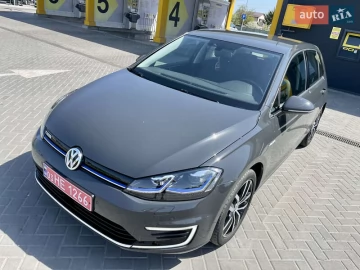 Авто Volkswagen E-Golf 2020 № 7626133