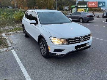 Авто Volkswagen Tiguan 2017 № 7626162