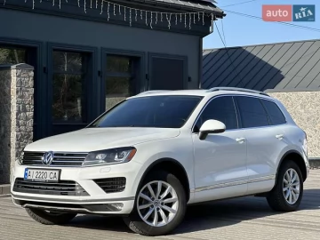 Авто Volkswagen Touareg 2015 № 7626180
