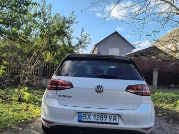 Авто Volkswagen E-Golf 2014 № 7626292