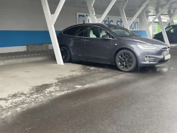 Авто Tesla Model X 2020 № 7626388