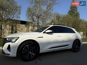 Авто Audi Q8 E-Tron 2024 № 7626404