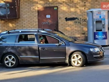 Авто Volkswagen Passat 2010 № 7626458