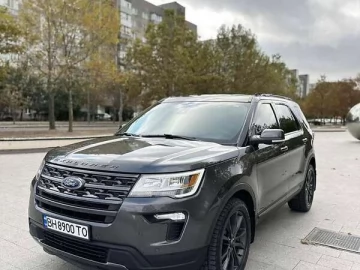 Авто Ford Explorer 2018 № 7626632