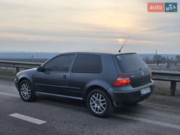 Авто Volkswagen Golf 2003 № 7627067