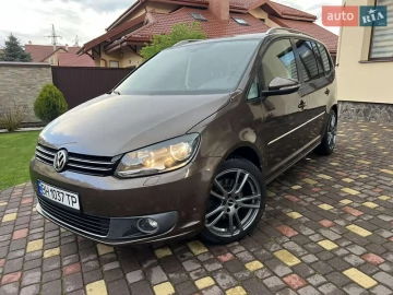 Авто Volkswagen Touran 2011 № 7627249