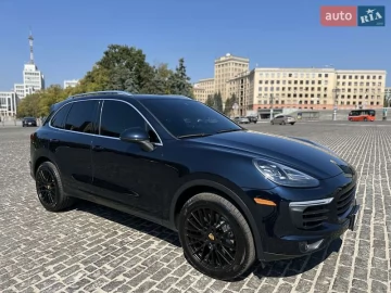 Авто Porsche Cayenne 2017 № 7627351