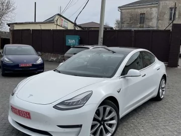 Авто Tesla Model 3 2020 № 7627697