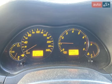 Авто Toyota Avensis 2004 № 7627940