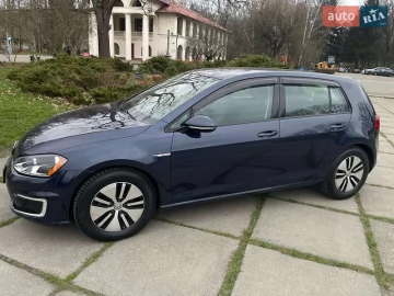 Авто Volkswagen E-Golf 2016 № 7628069