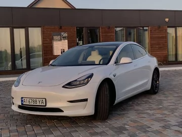 Авто Tesla Model 3 2019 № 7628200