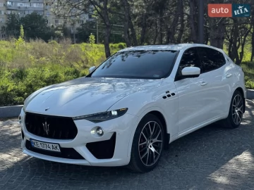 Авто Maserati Levante 2019 № 7628220