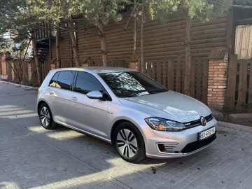 Авто Volkswagen E-Golf 2019 № 7628604