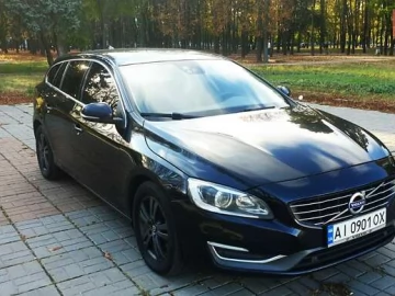 Авто Volvo V60 2014 № 7629185