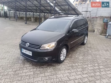 Авто Volkswagen Touran 2010 № 7629401