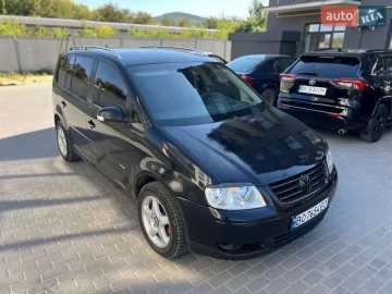 Авто Volkswagen Touran 2005 № 7629542