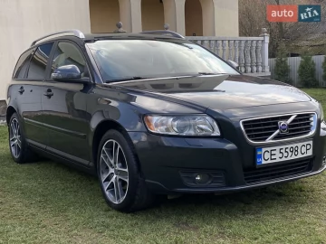 Авто Volvo V50 2009 № 7629549
