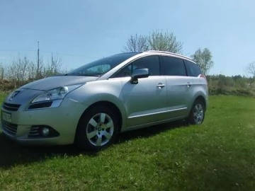 Авто Peugeot 5008 2011 № 7629609