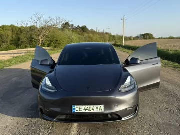 Авто Tesla Model Y 2021 № 7630392